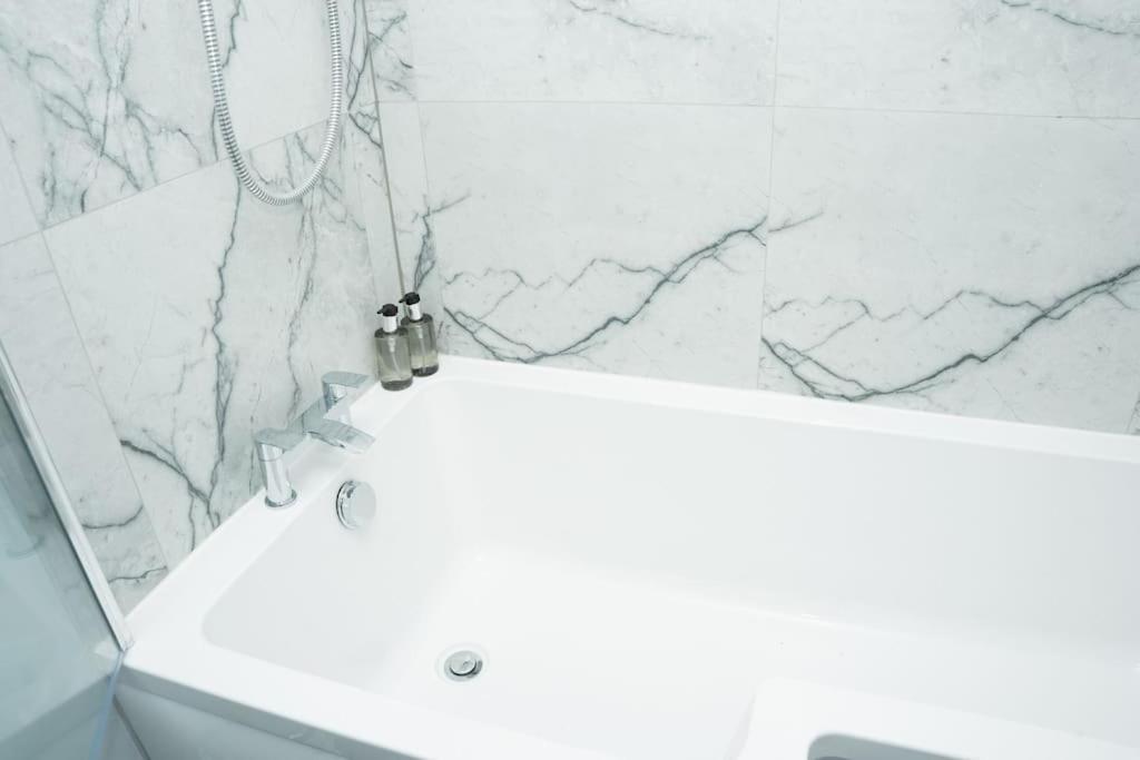 Stylish Home In York - Free Wifi & Parking - Close To Racecourse & City Centre Εξωτερικό φωτογραφία