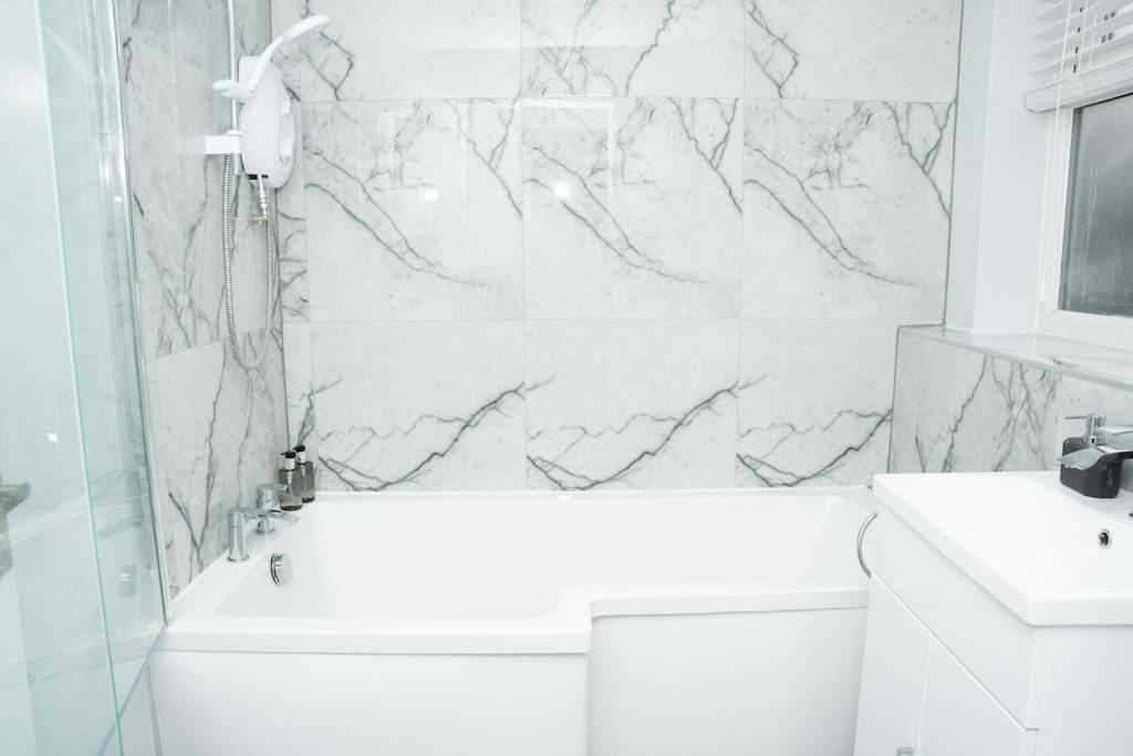 Stylish Home In York - Free Wifi & Parking - Close To Racecourse & City Centre Εξωτερικό φωτογραφία