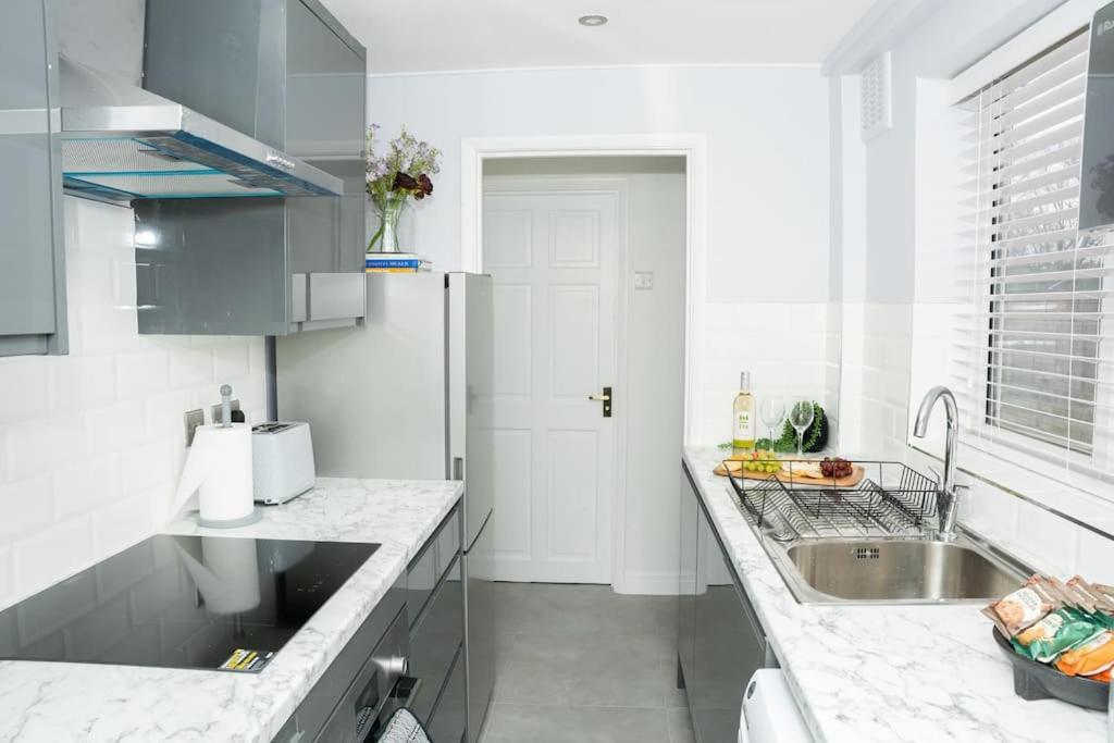Stylish Home In York - Free Wifi & Parking - Close To Racecourse & City Centre Εξωτερικό φωτογραφία